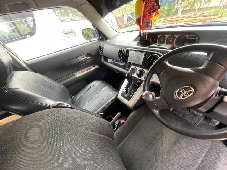 Toyota Rumion 2011