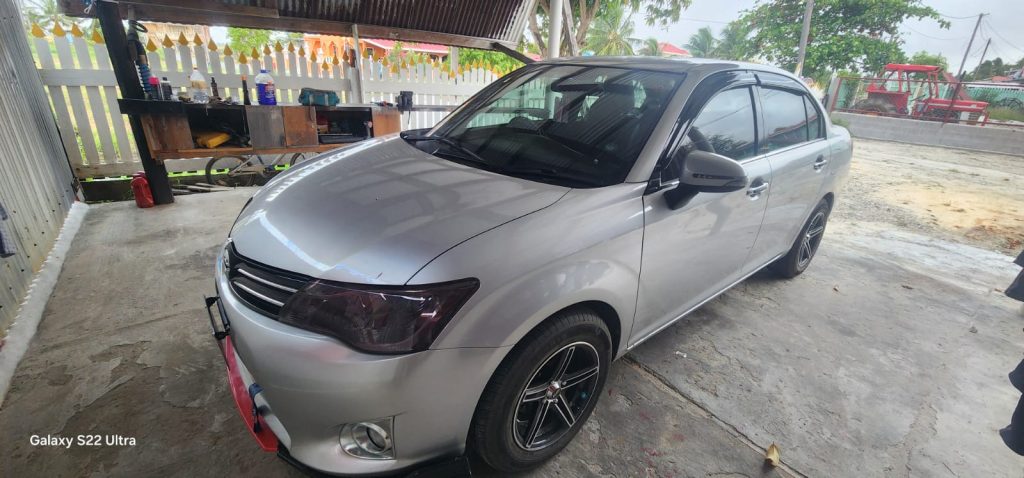 Toyota Axio 2013