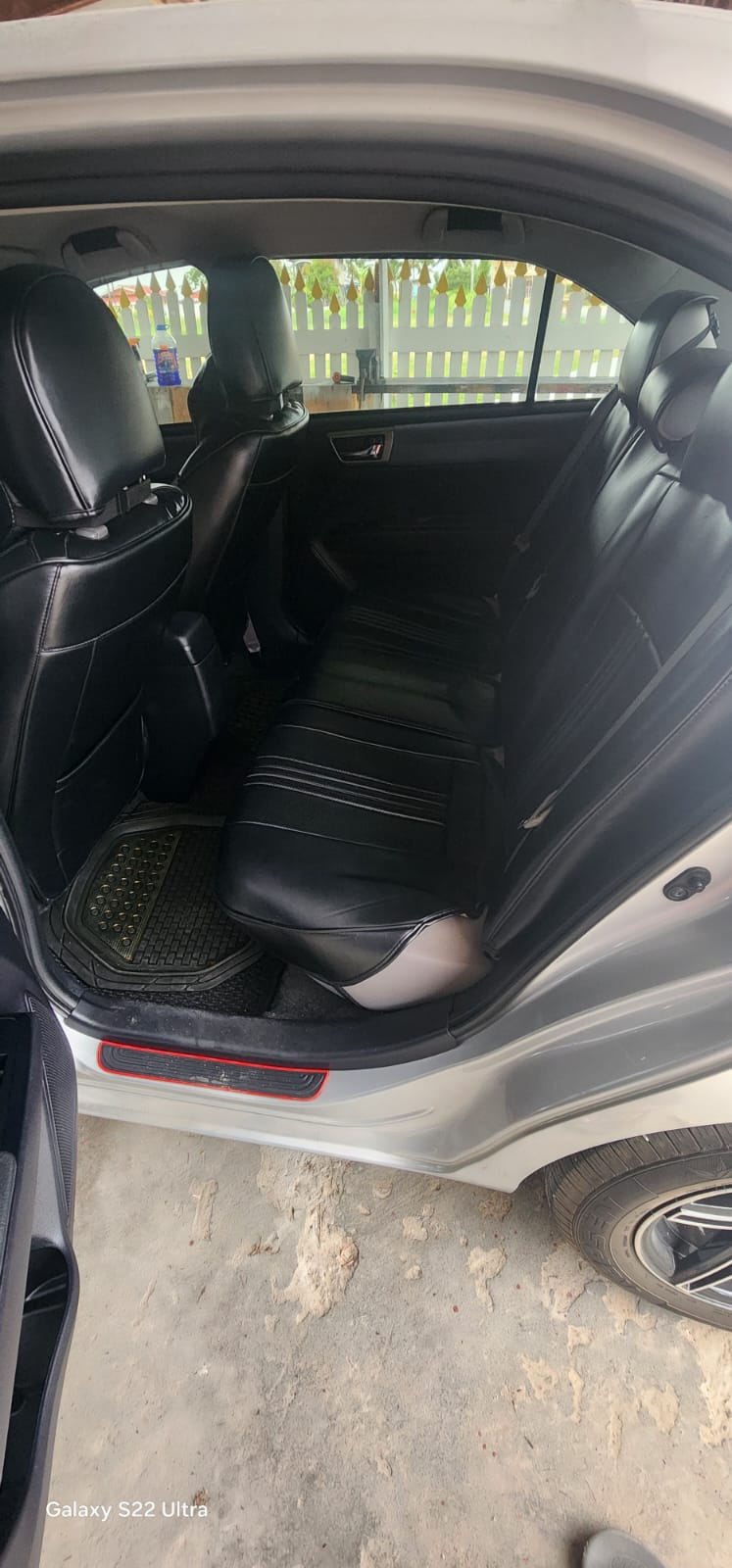 Toyota Axio 2013
